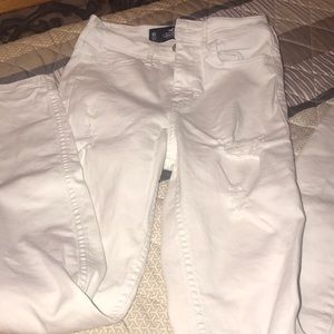 white hollister jeans